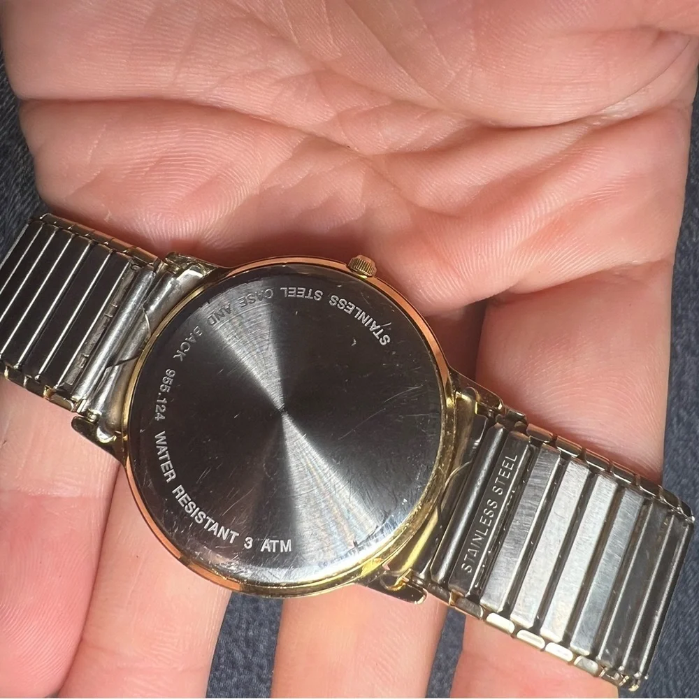 Classic Naté Gold Women's Watch with White Dial - Picture 5 of 5